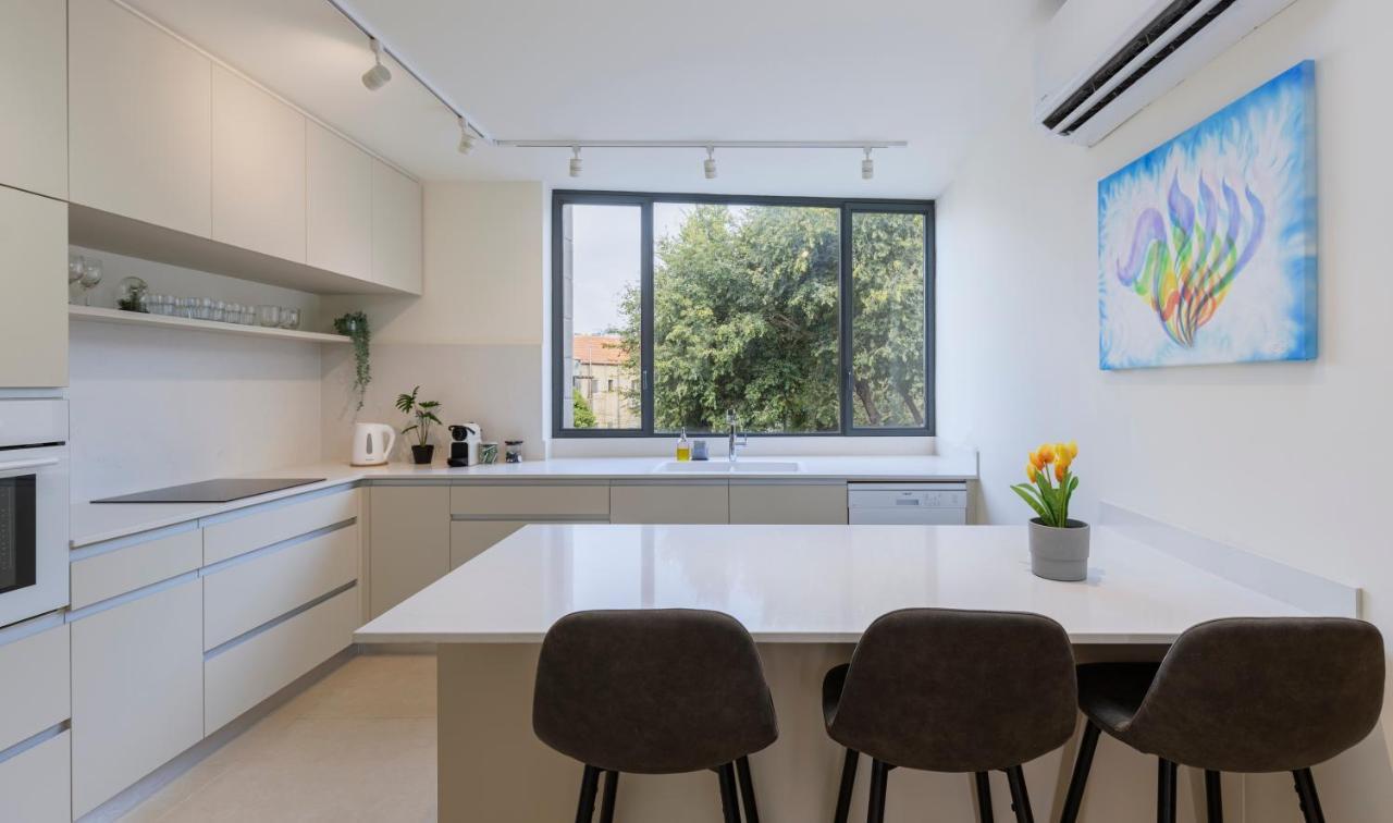 The Pearl Of Nachlaot Apartments Jerusalem Eksteriør billede
